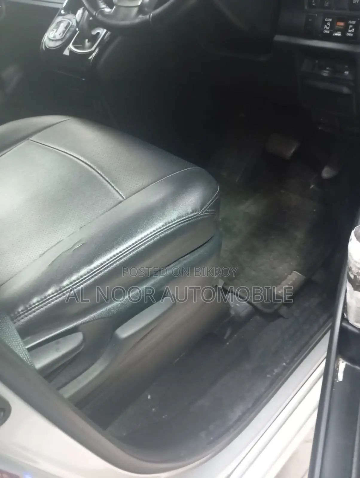 Toyota Noah 2021 Silver