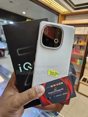 iQOO 256 GB White