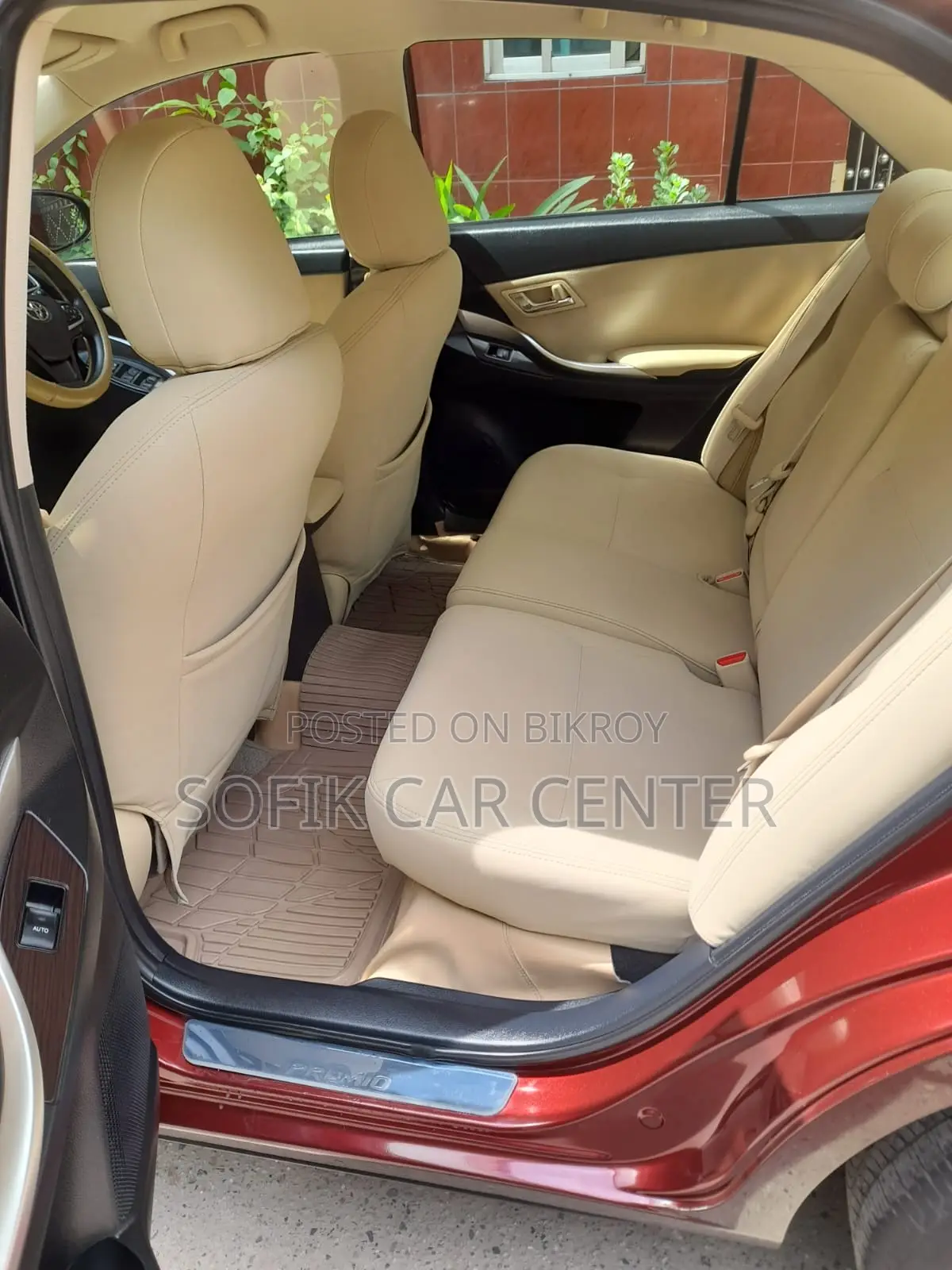 Toyota Premio 2018 Red
