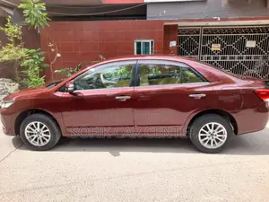 Toyota Premio 2018 Red