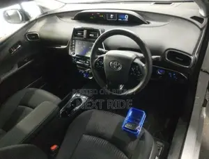 New Toyota Prius 2021 Pearl