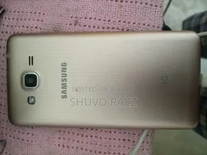 Samsung Galaxy J2 8 GB Silver