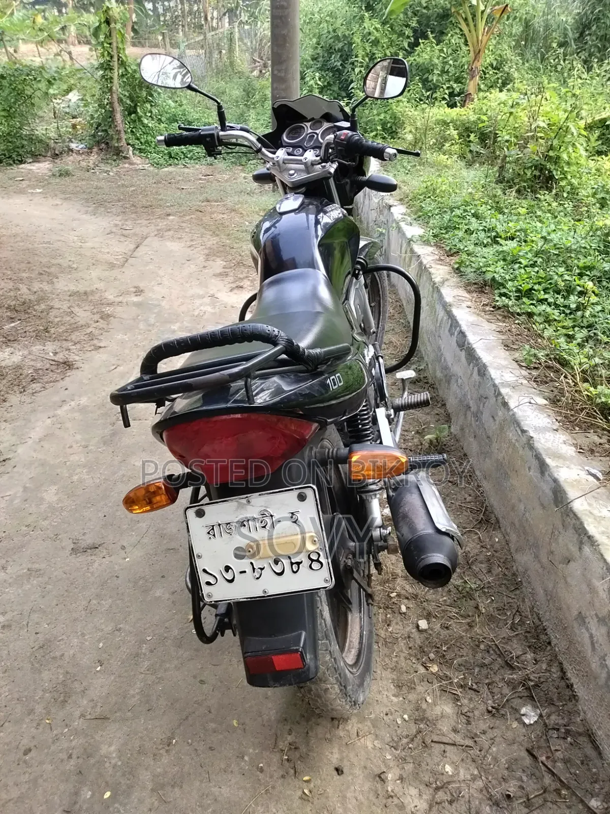 রানার বুলেট ১০০ ২০১৬ কালো