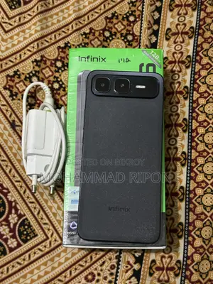 ইনফিনিক্স স্মার্ট ১০ প্লাস ১২৮ জিবি কালো