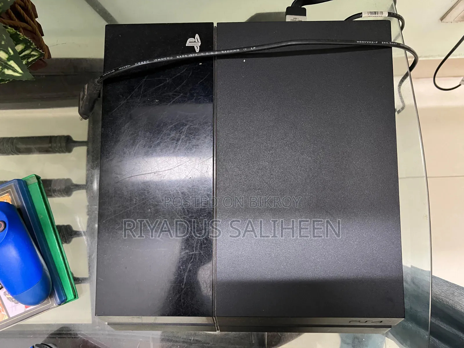 PS4 Fat 500GB With Games and Controller