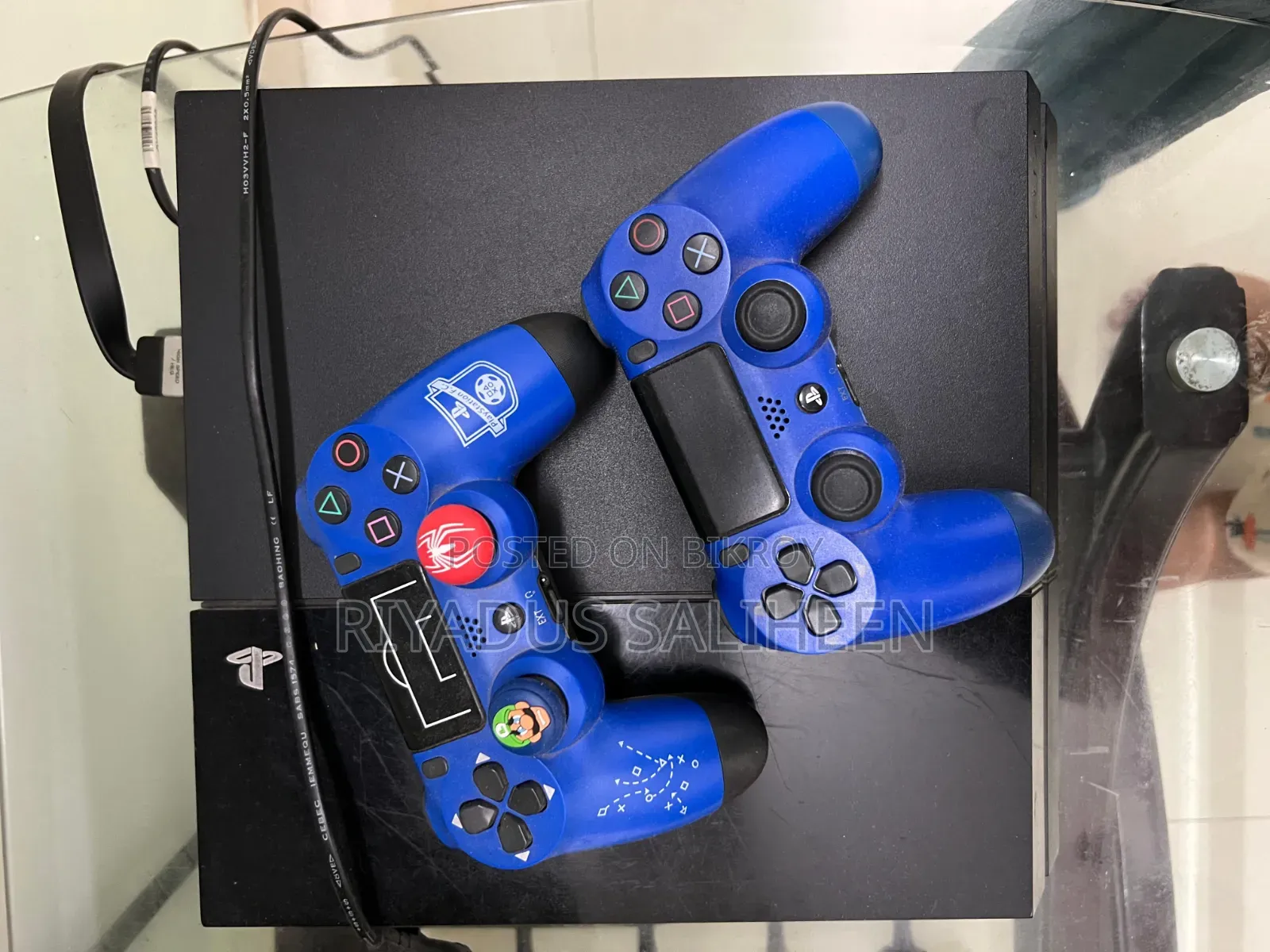 PS4 Fat 500GB With Games and Controller