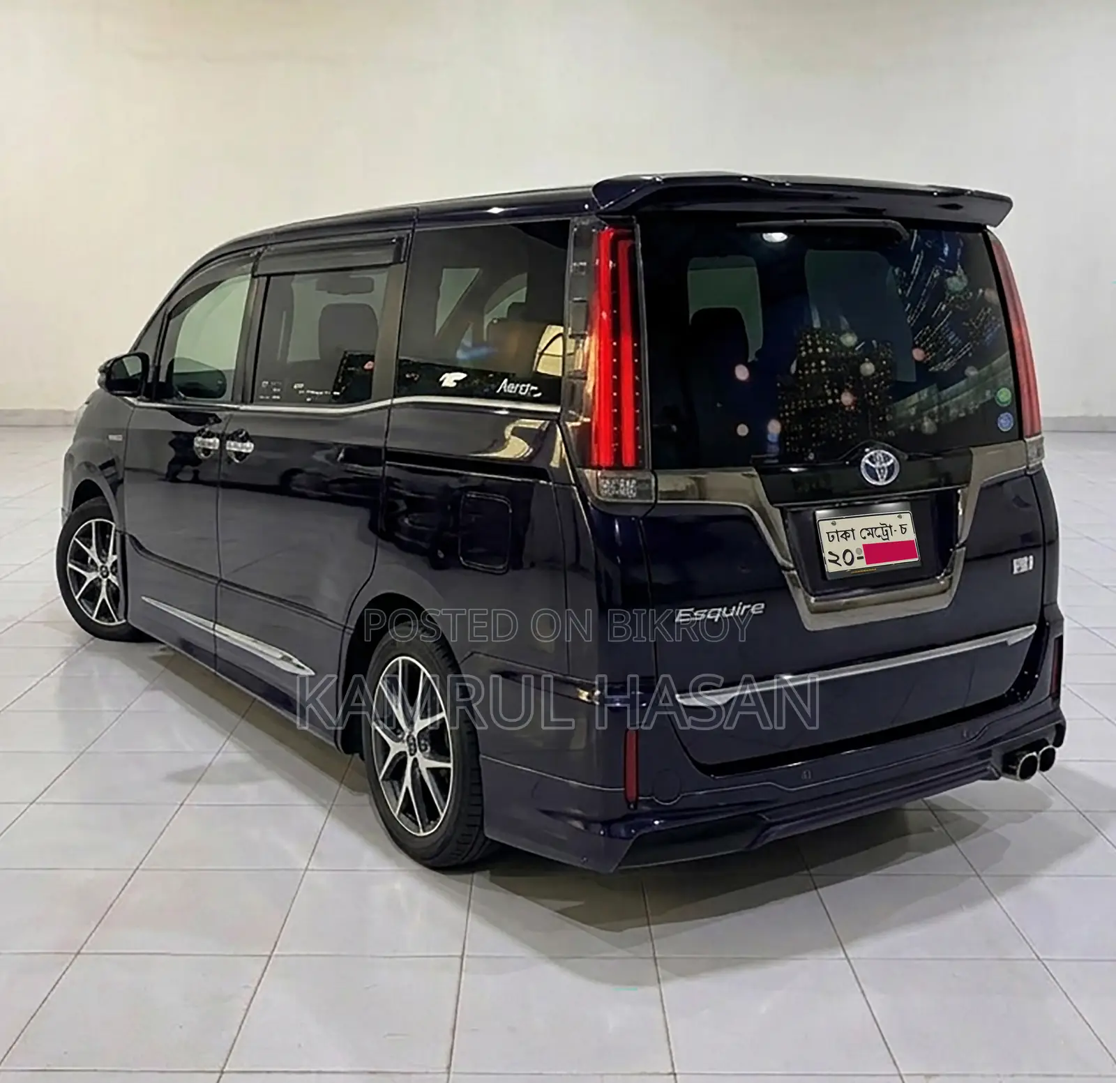 Toyota Esquire 1.8 Front Wheel Drive Hybrid (7 seater) 2020 Blue