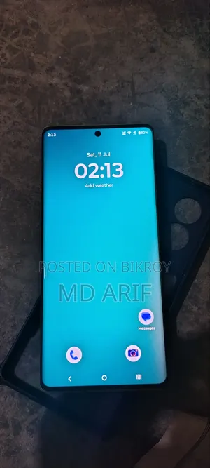 Motorola 8 GB Gray