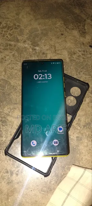 Motorola 8 GB Gray