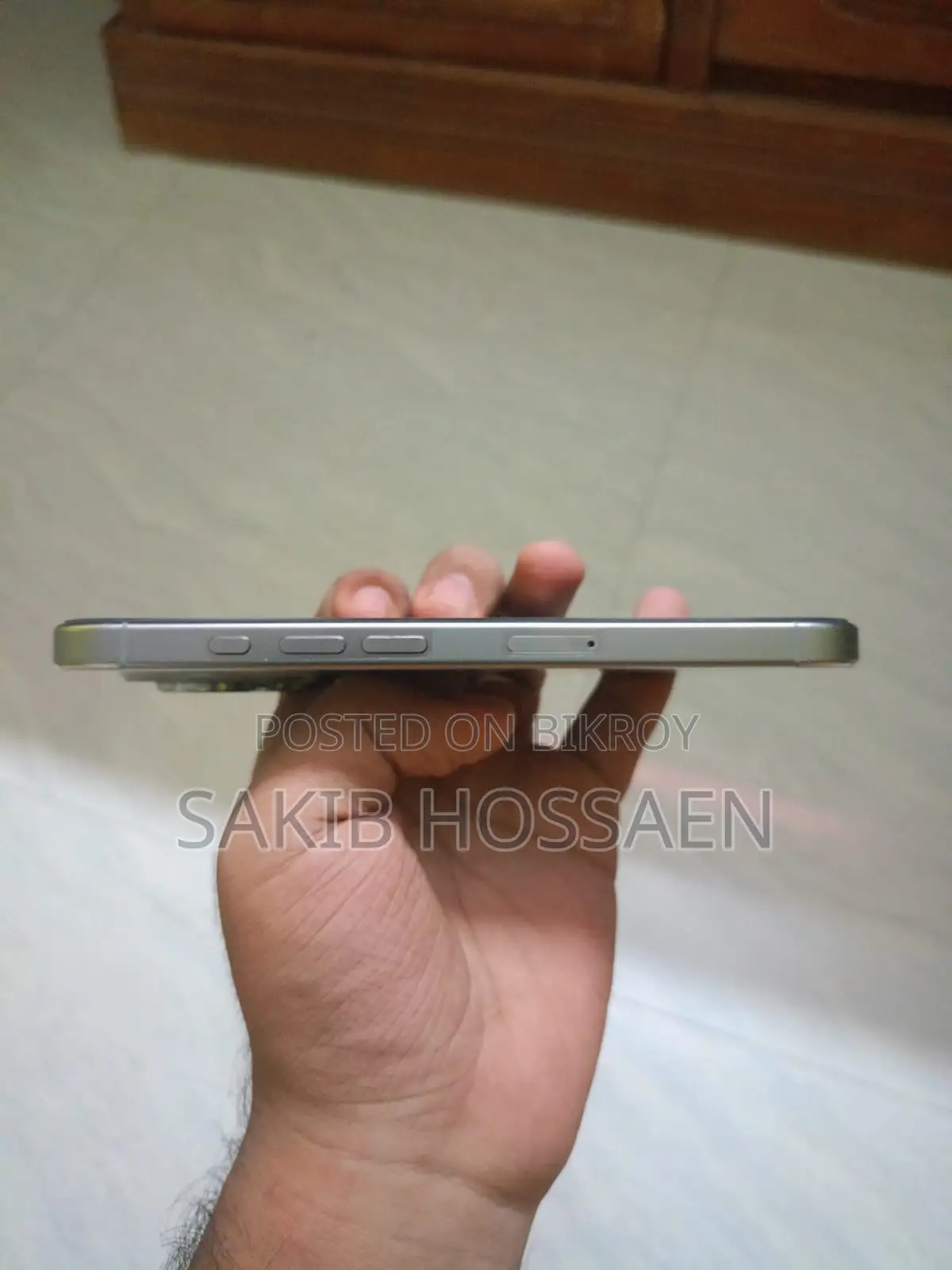 Apple iPhone 16 Pro 128 GB Silver