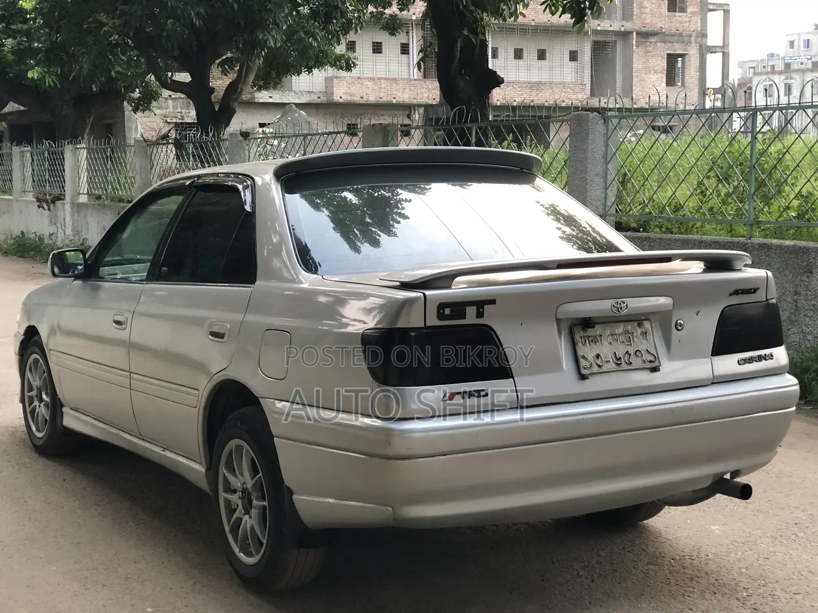 Toyota Carina 1996 Silver