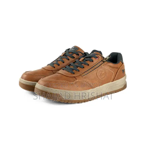 Mustang Sneakers