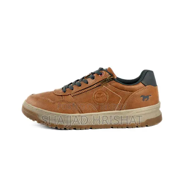 Mustang Sneakers