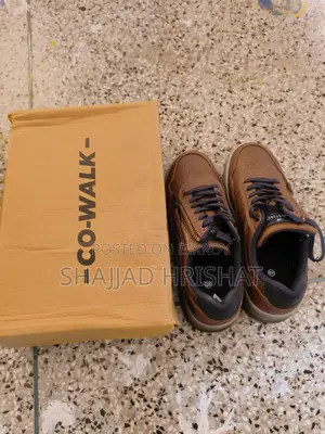 Mustang Sneakers