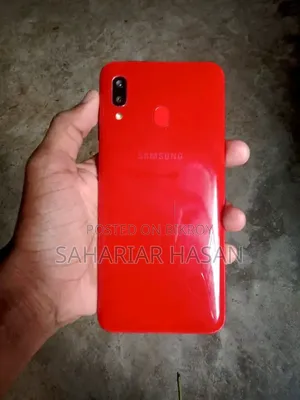 Samsung Galaxy A20 32 GB Red