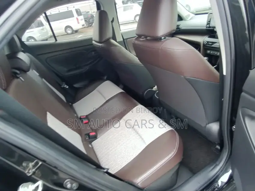 Toyota Yaris Cross 2021 Black