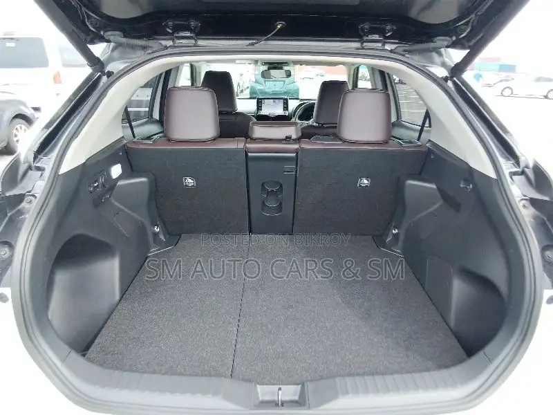Toyota Yaris Cross 1.5 Hybrid FWD 2021 Pearl