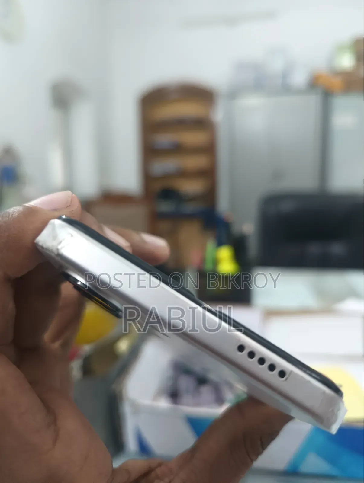 New Vivo Y05 128 GB Silver