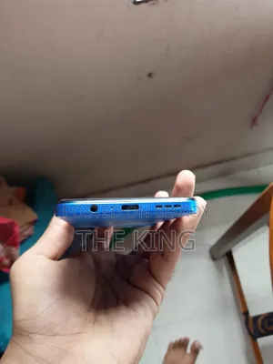 New Motorola Moto G 8 GB Blue