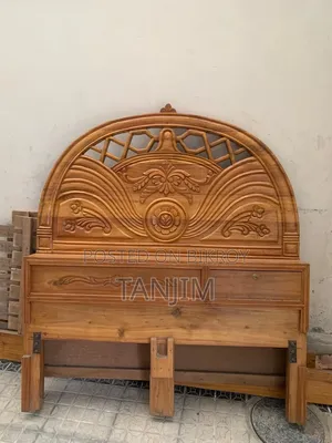 Kather Bed 7 Feet / 4.2 Feet
