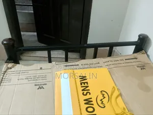 Single Metal Bed