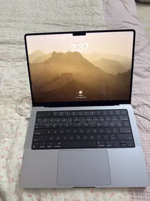 Laptop Apple MacBook Pro 2021 M1 16GB Apple M1 Pro SSD 1T
