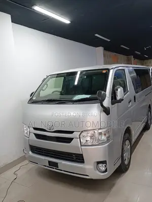 Toyota HiAce 2021 Silver