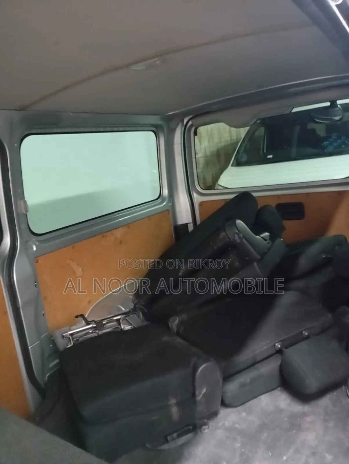 Toyota HiAce 2021 Silver