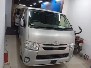 Toyota HiAce 2021 Silver