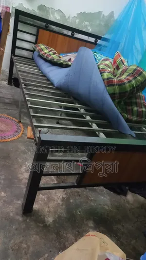ব্যবহৃত স্টিলের বিছানা