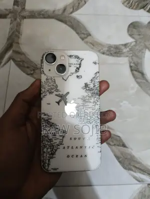 Apple iPhone 13 128 GB White