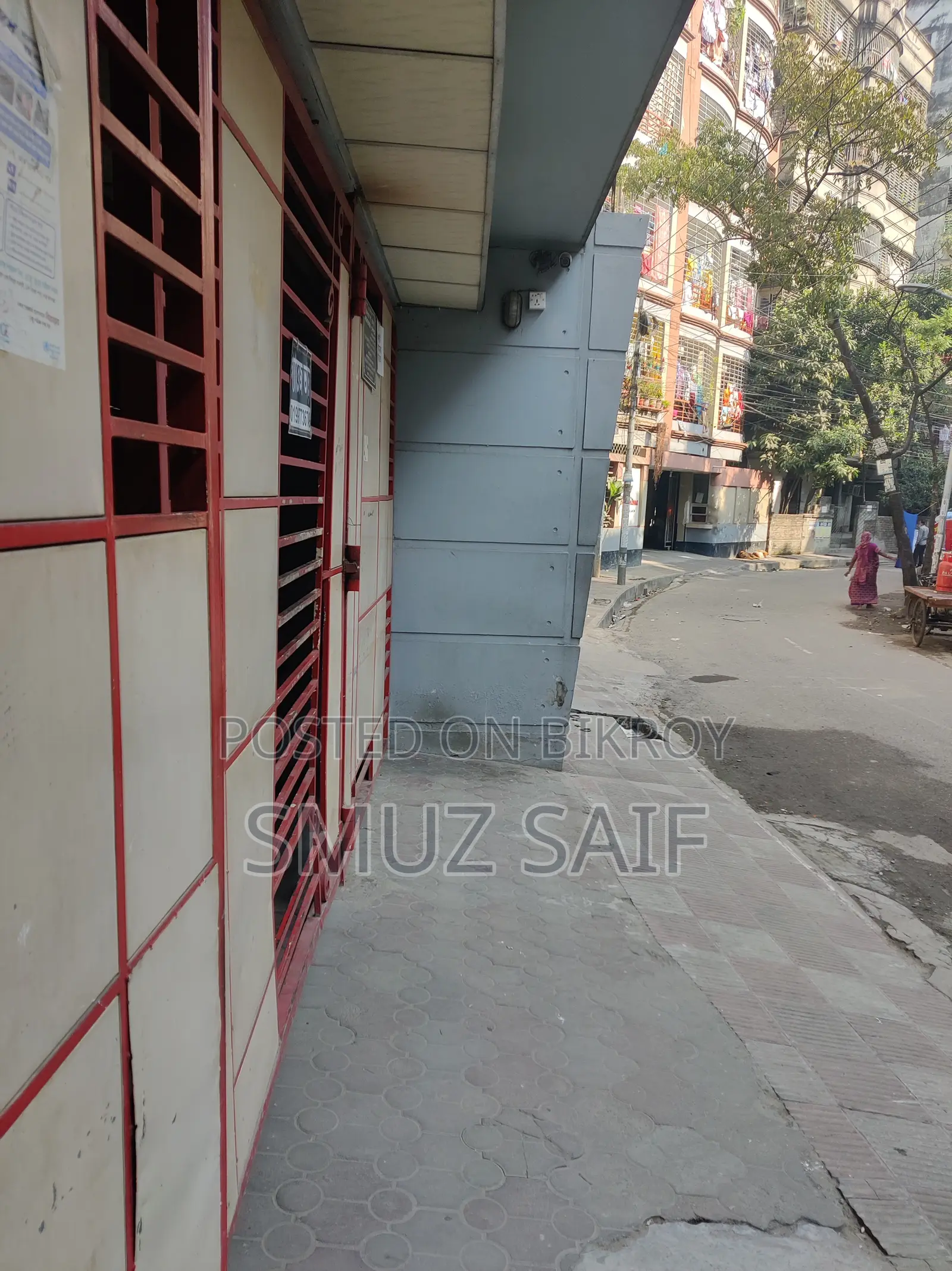 Furnished 3-bedroom Apartment in Khilgaon C Block for Sale