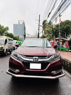 Honda Vezel 2015 Red