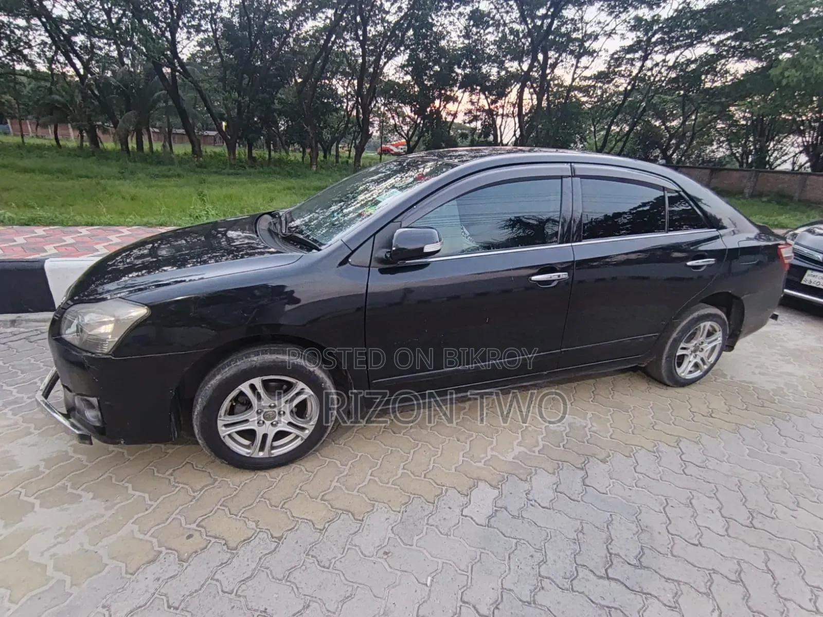 Toyota Premio 2011 Black