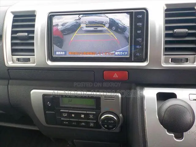 Toyota HiAce 2021 Silver