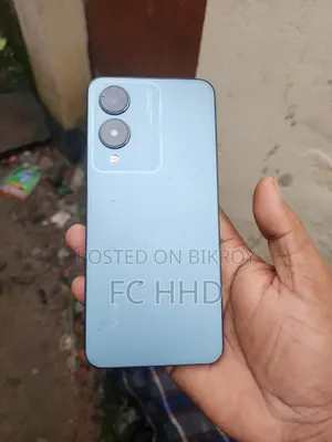 Vivo Y17s 128 GB Green