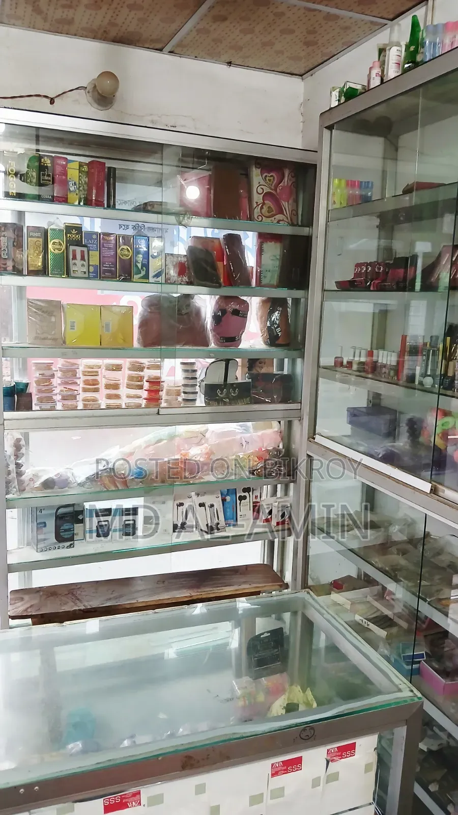 কসমেটিকস শপ ডেকোরেশন এবং মালামাল বিক্রয়