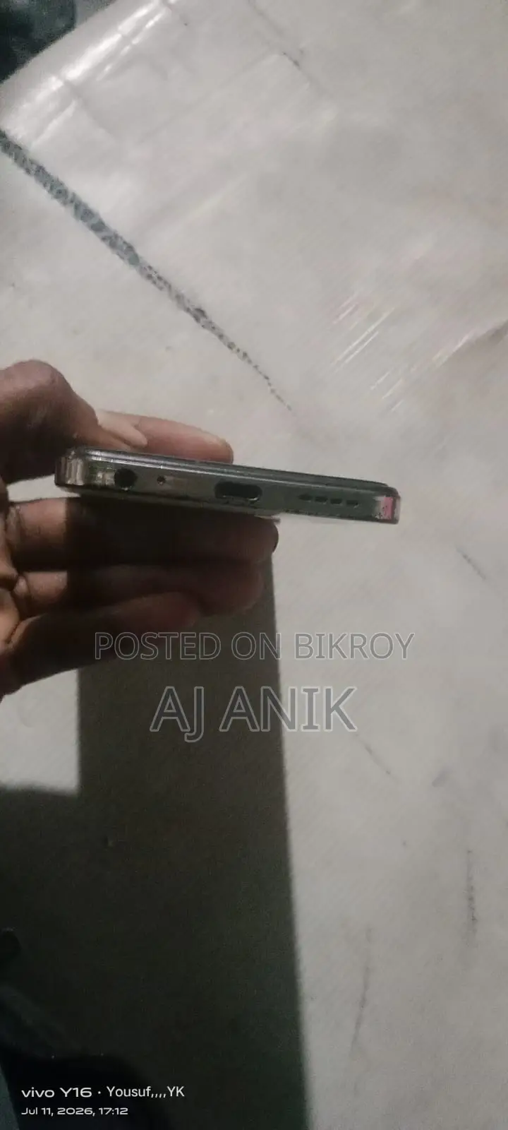 Infinix Hot 40i 128 GB Gold