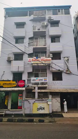 ২৫০০ বর্গফুট বাণিজ্যিক স্পেস ভাড়ার জন্য (উত্তরা)