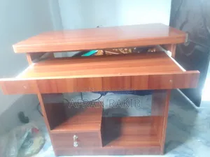 Computer table for sale