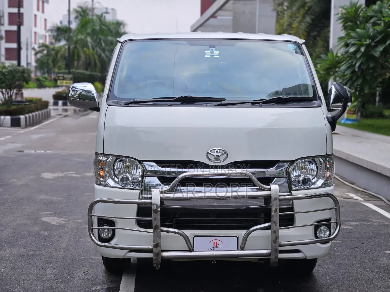 New Toyota Noah 2017 Pearl