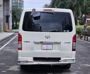 New Toyota Noah 2017 Pearl