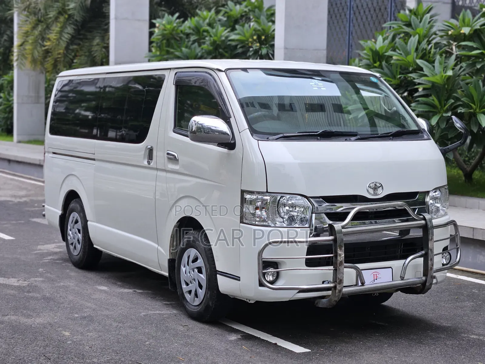 New Toyota Noah 2017 Pearl