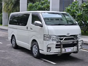 New Toyota Noah 2017 Pearl