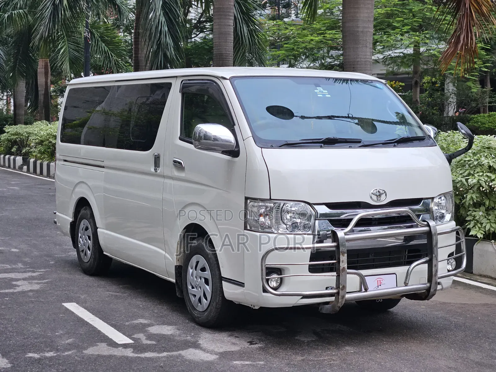 New Toyota Noah 2017 Pearl