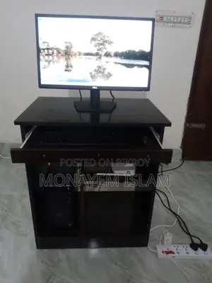 Computer Desk+Rfl Chair