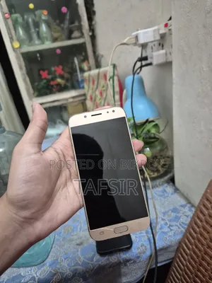 Samsung Galaxy J5 Pro 16 GB Gold