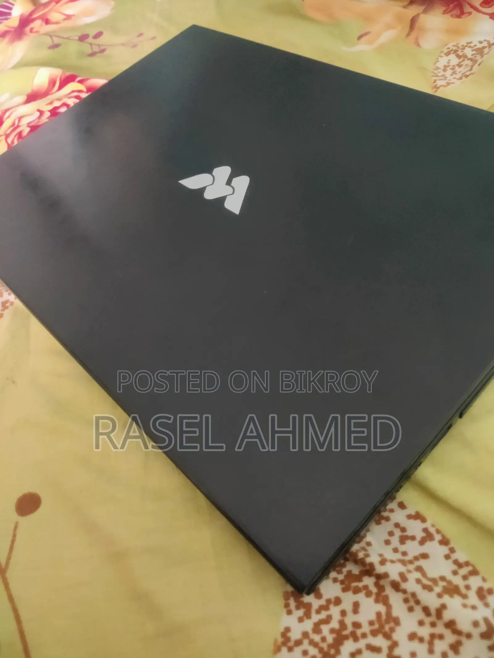 ল্যাপটপ ৮জিবি ইন্টেল কোর আই৩ এসএসডি ২৫৬জিবি