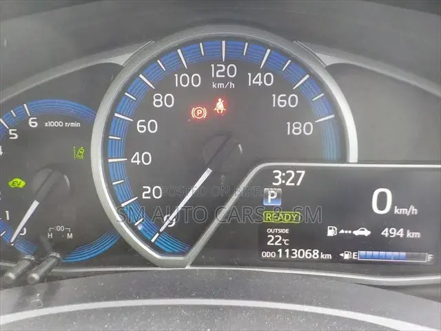 Toyota Corolla Fielder 1.5 Hybrid FWD 2021 Silver
