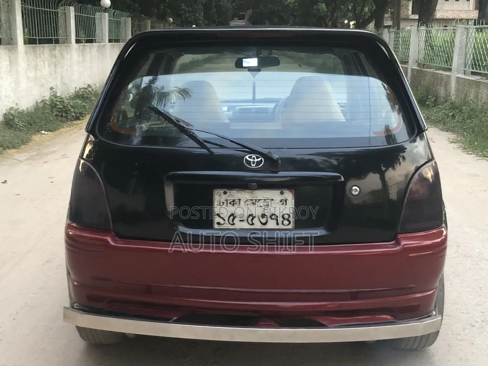 Toyota Starlet 1997 Maroon